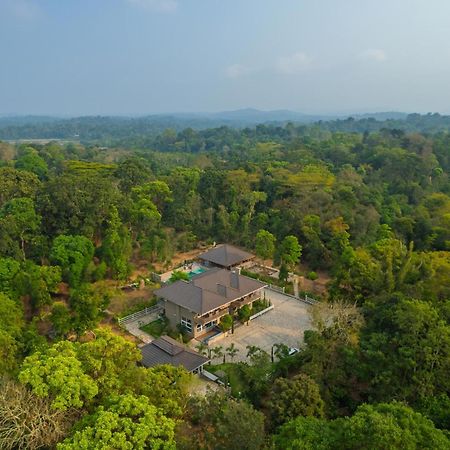 Coffee & Mist Luxury Villa- Comp Breakfast, Pool, Lounge, And Coffee Estate By Stayvista Madikeri Exterior photo