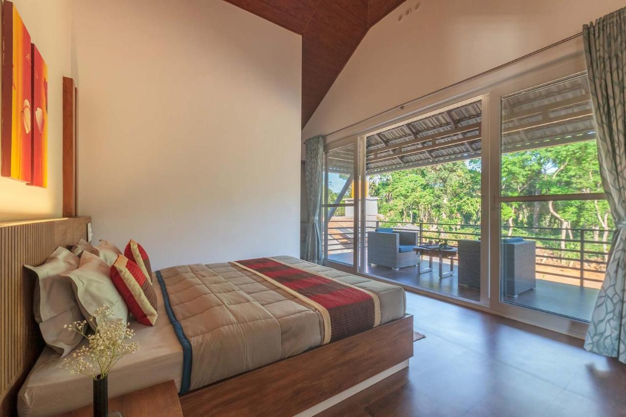 Coffee & Mist Luxury Villa- Comp Breakfast, Pool, Lounge, And Coffee Estate By Stayvista Madikeri Exterior photo