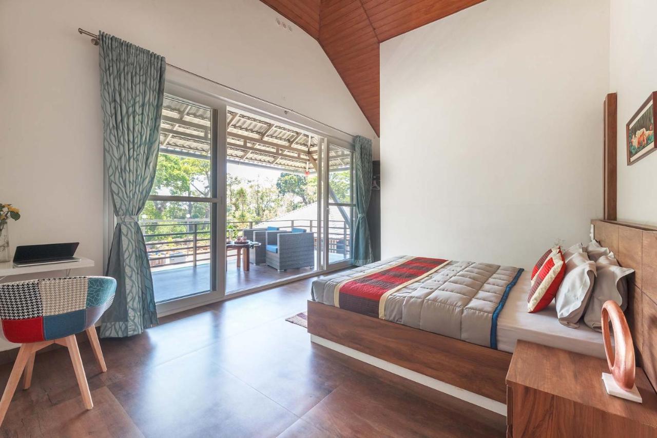 Coffee & Mist Luxury Villa- Comp Breakfast, Pool, Lounge, And Coffee Estate By Stayvista Madikeri Exterior photo