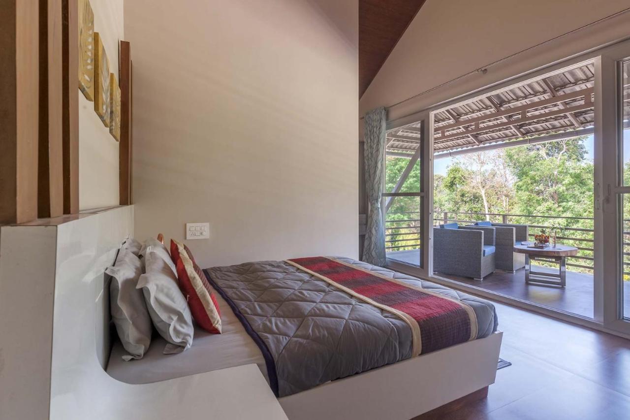 Coffee & Mist Luxury Villa- Comp Breakfast, Pool, Lounge, And Coffee Estate By Stayvista Madikeri Exterior photo